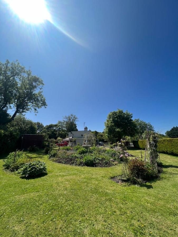 Broadmoor Farm Bed & Breakfast Kilgetty Екстериор снимка